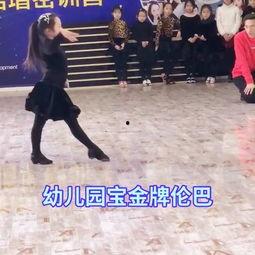 路要自己走舞蹈视频,路在脚下，舞步飞扬